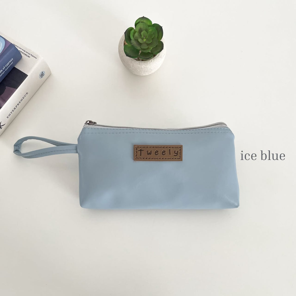 Pouch / Tempat Pensil by tweely