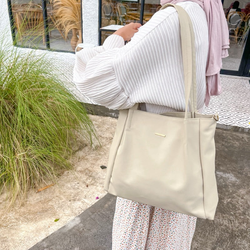 Alice Totebag