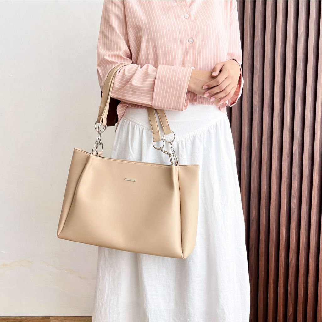 Nadya Totebag