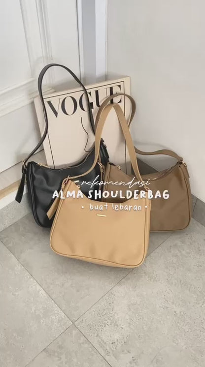 Alma Shoulder Bag